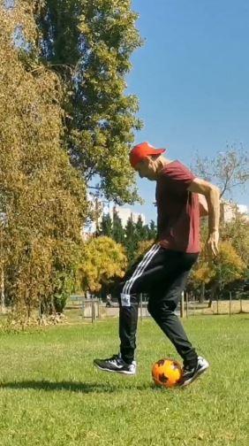 Sombrero flick skill tutorial - STEP 2 Best Foorball Skills.