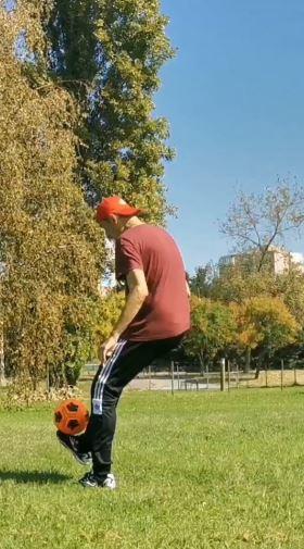 Sombrero flick skill tutorial - STEP 4 Best Foorball Skills.
